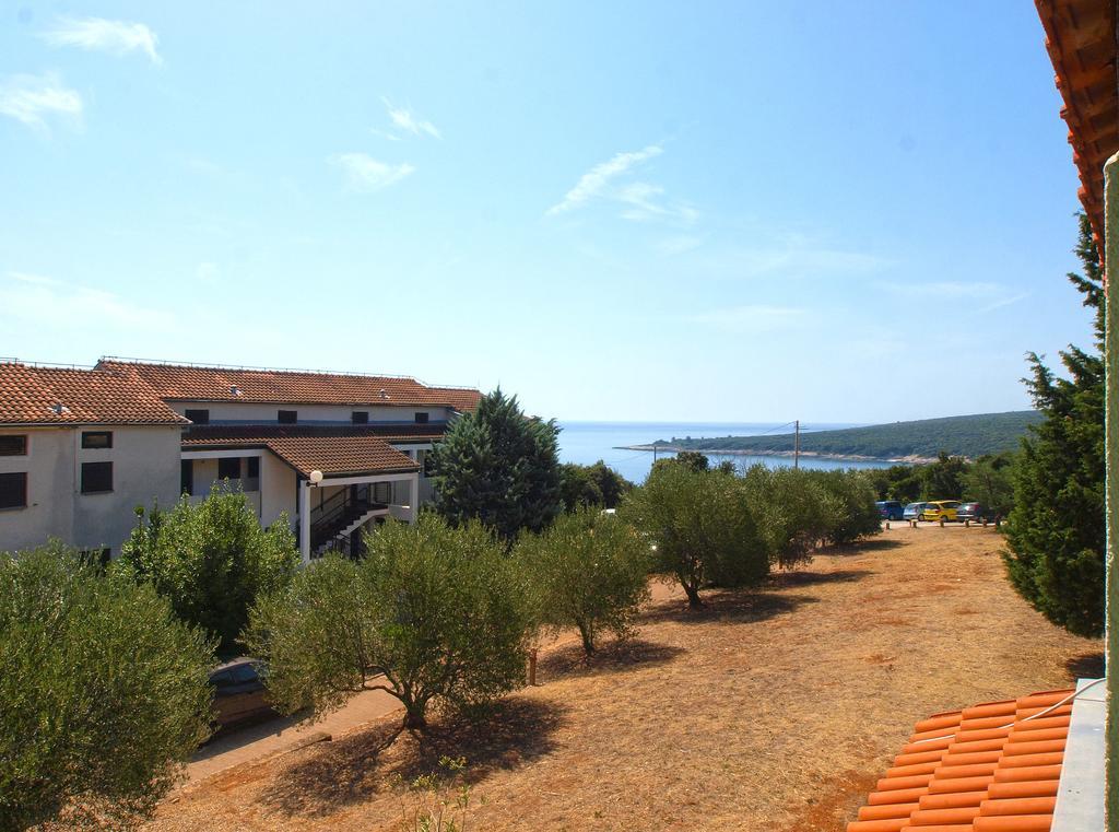 Apartment Stipe 1444 Marčana Dış mekan fotoğraf